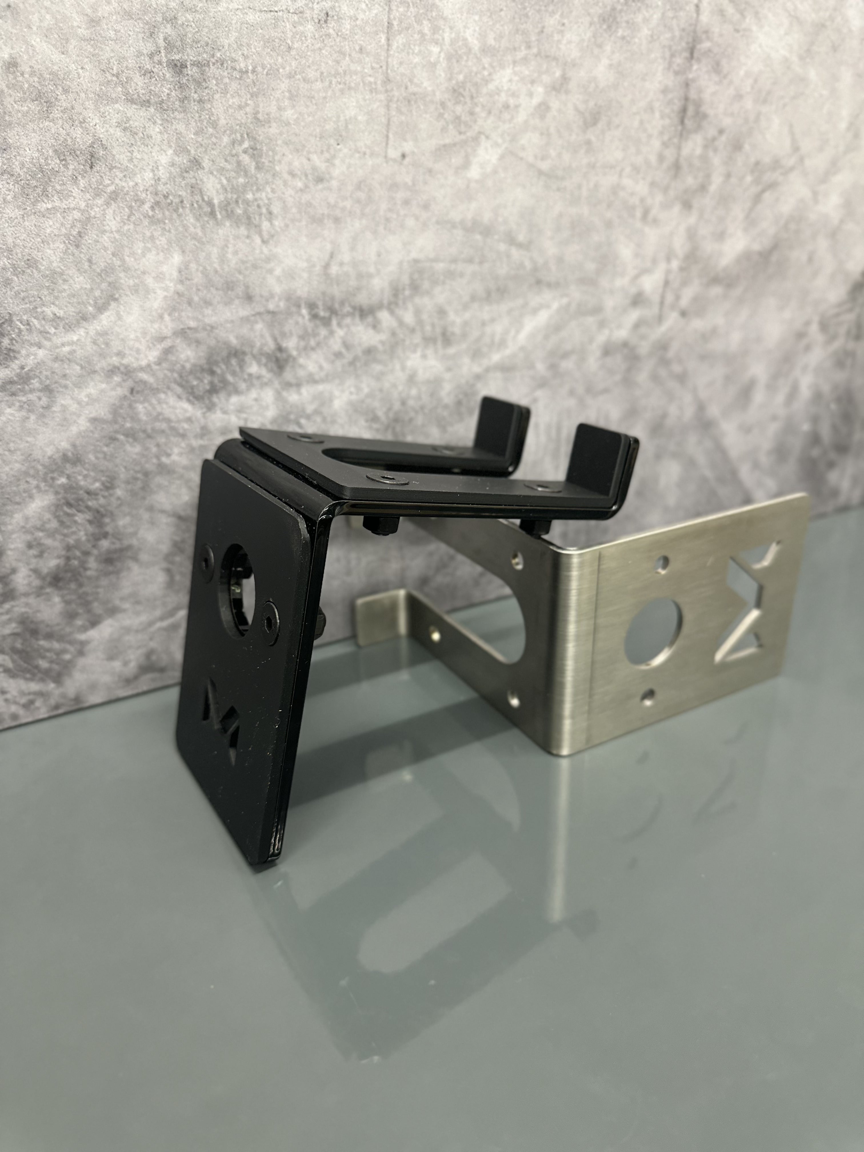 THE STRONGHOLD - Vertical Barbell Mount